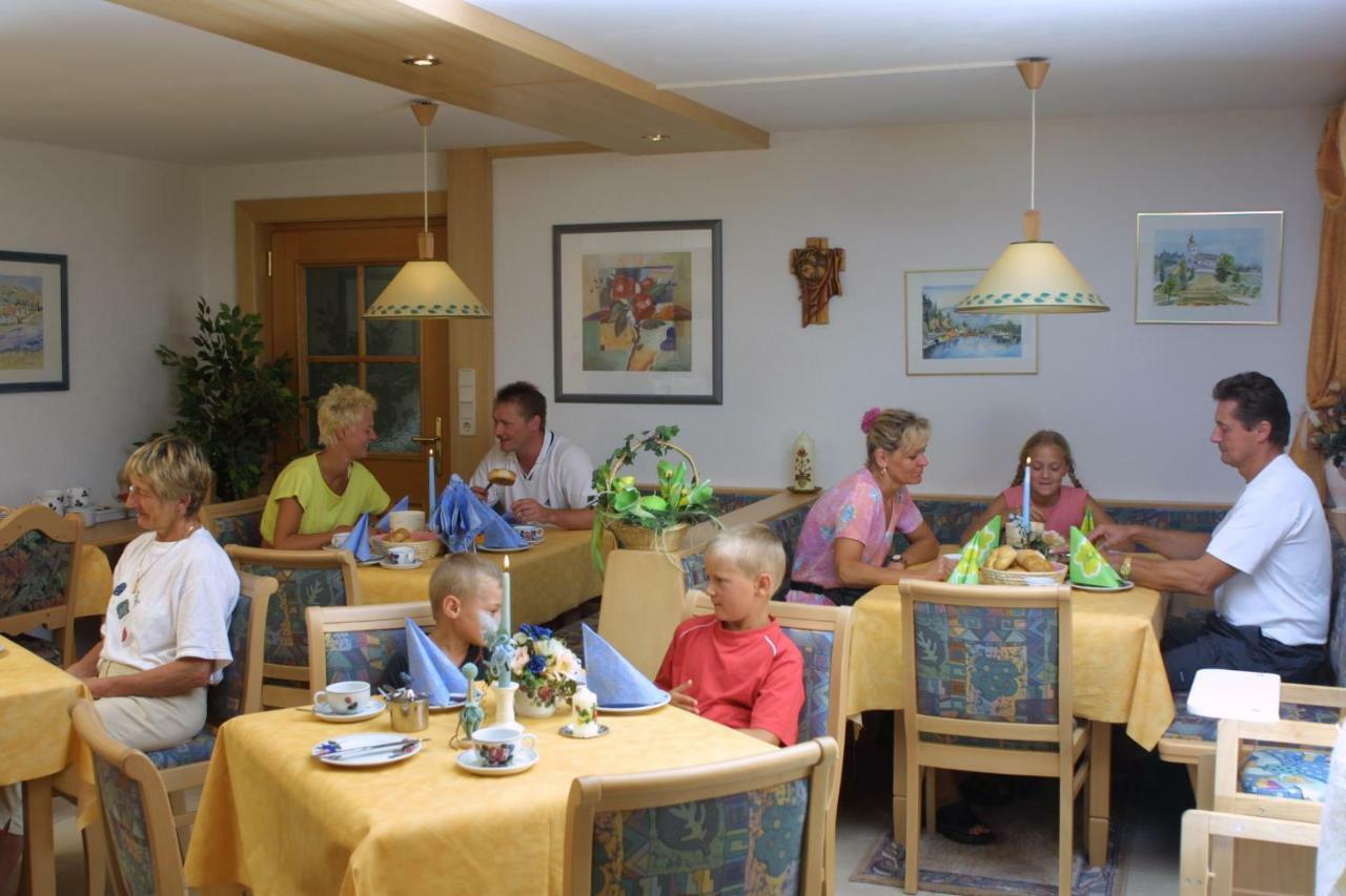 Gaestehaus Karoline Oberaichwald  Bagian luar foto